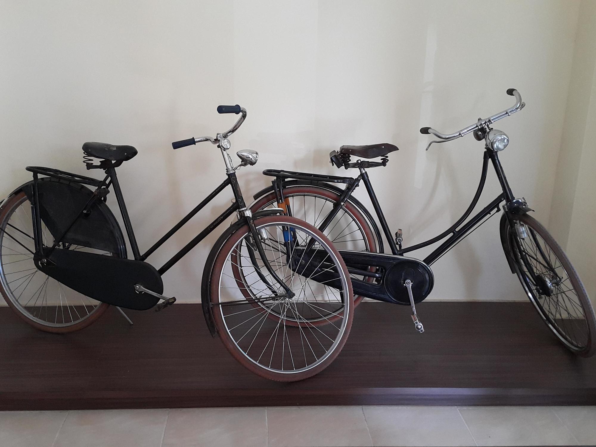 Ambulu Hotel Lojejer Екстериор снимка