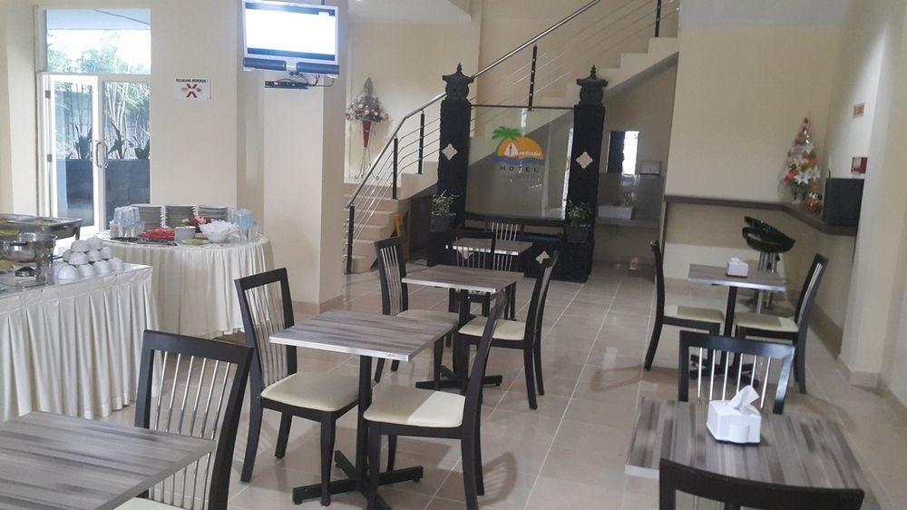 Ambulu Hotel Lojejer Екстериор снимка